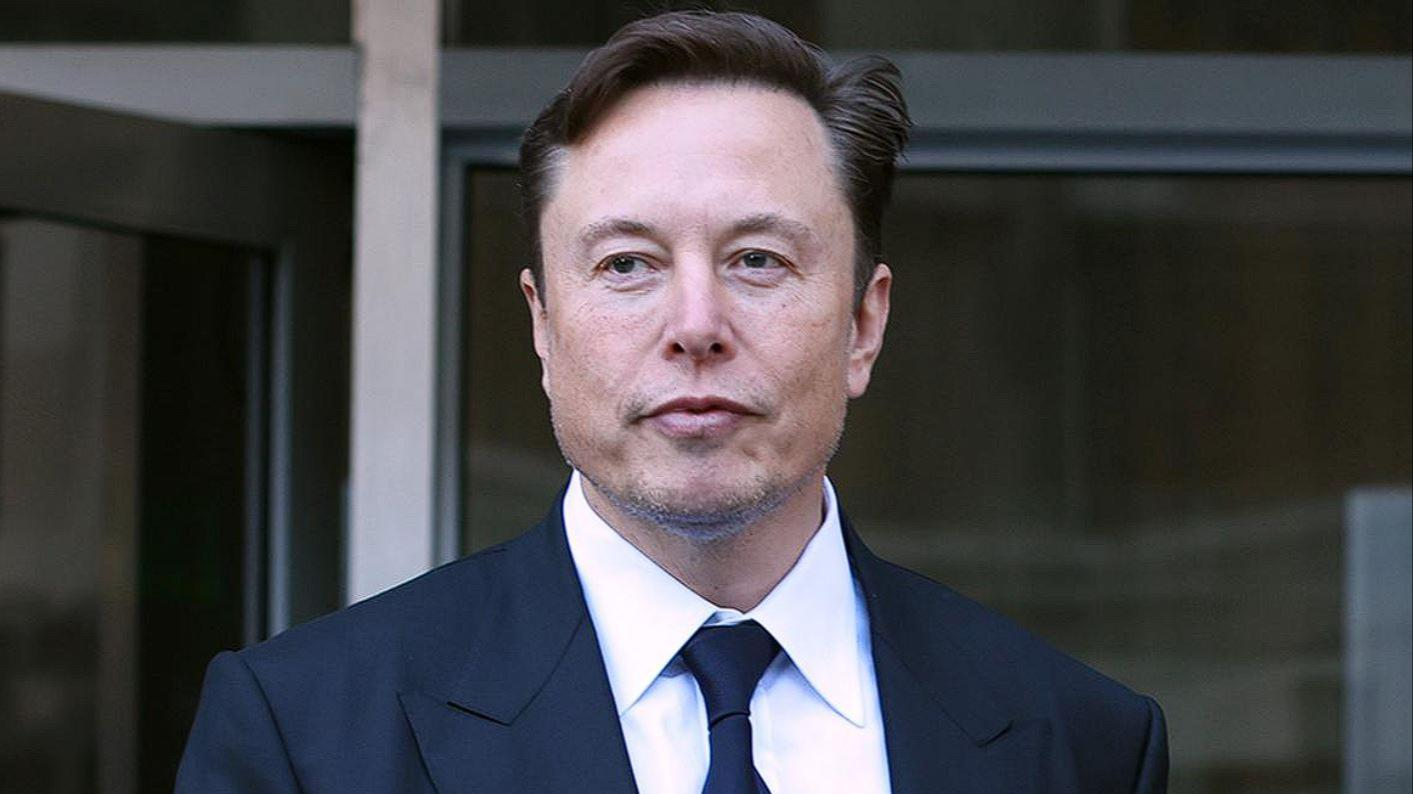 Leaked email sent to every Tesla employee reveals one type of meeting Elon Musk will always walk out of